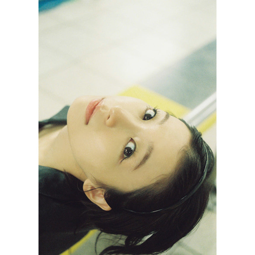 鳴海唯☆NARUMI YUI 2027 CALENDAR “IDENTITY”